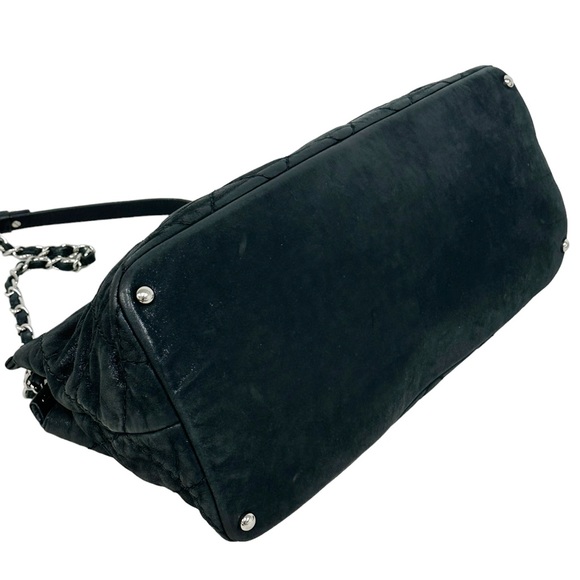 Chanel Matelasse Quilted Black Shimmer Leather Chain Shoulder Tote Bag - Picture 12 of 16